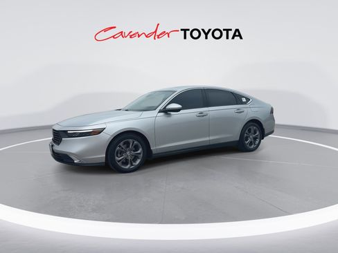 Used 2024 Honda Accord EX image 4