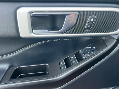 Certified 2020 Ford Explorer XLT w/ Equipment Group 202A image 12