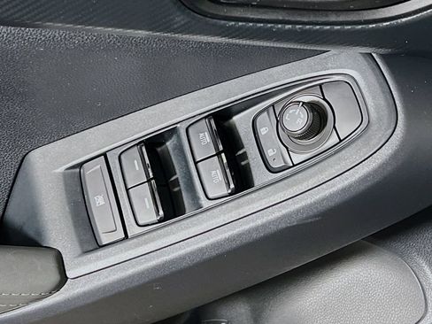 Certified 2024 Subaru Crosstrek 2.0i Premium image 16