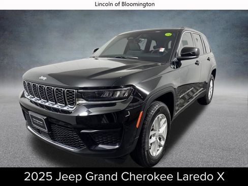 Used 2025 Jeep Grand Cherokee Laredo X w/ Luxury Tech Group I AWD/4WD image 1