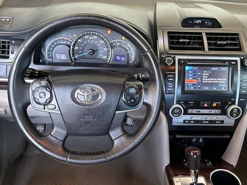 Used 2014 Toyota Camry XLE w/ Leather Package FWD image 15