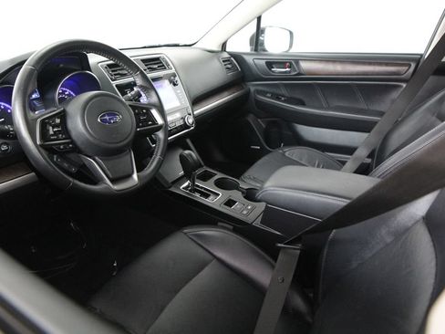 Used 2019 Subaru Outback 2.5i Limited w/ Popular Package #2 AWD/4WD image 6