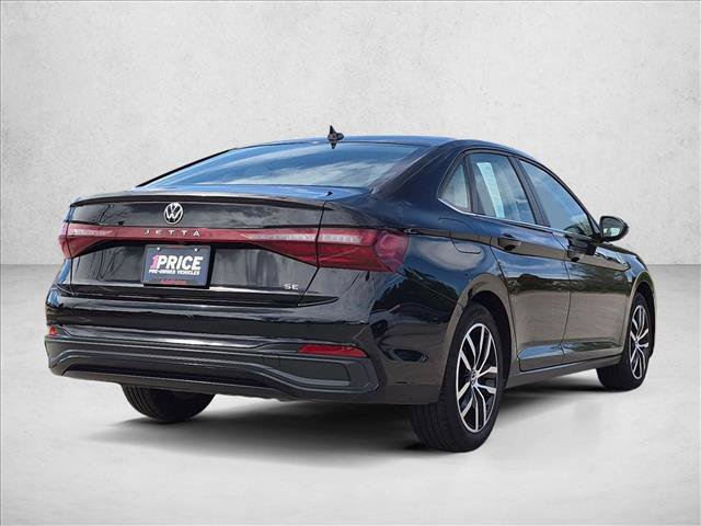 Used 2025 Volkswagen Jetta SE FWD image 5