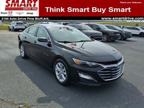 Used 2025 Chevrolet Malibu LT image 1