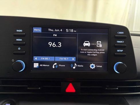 Used 2025 Hyundai Elantra Sport FWD image 32