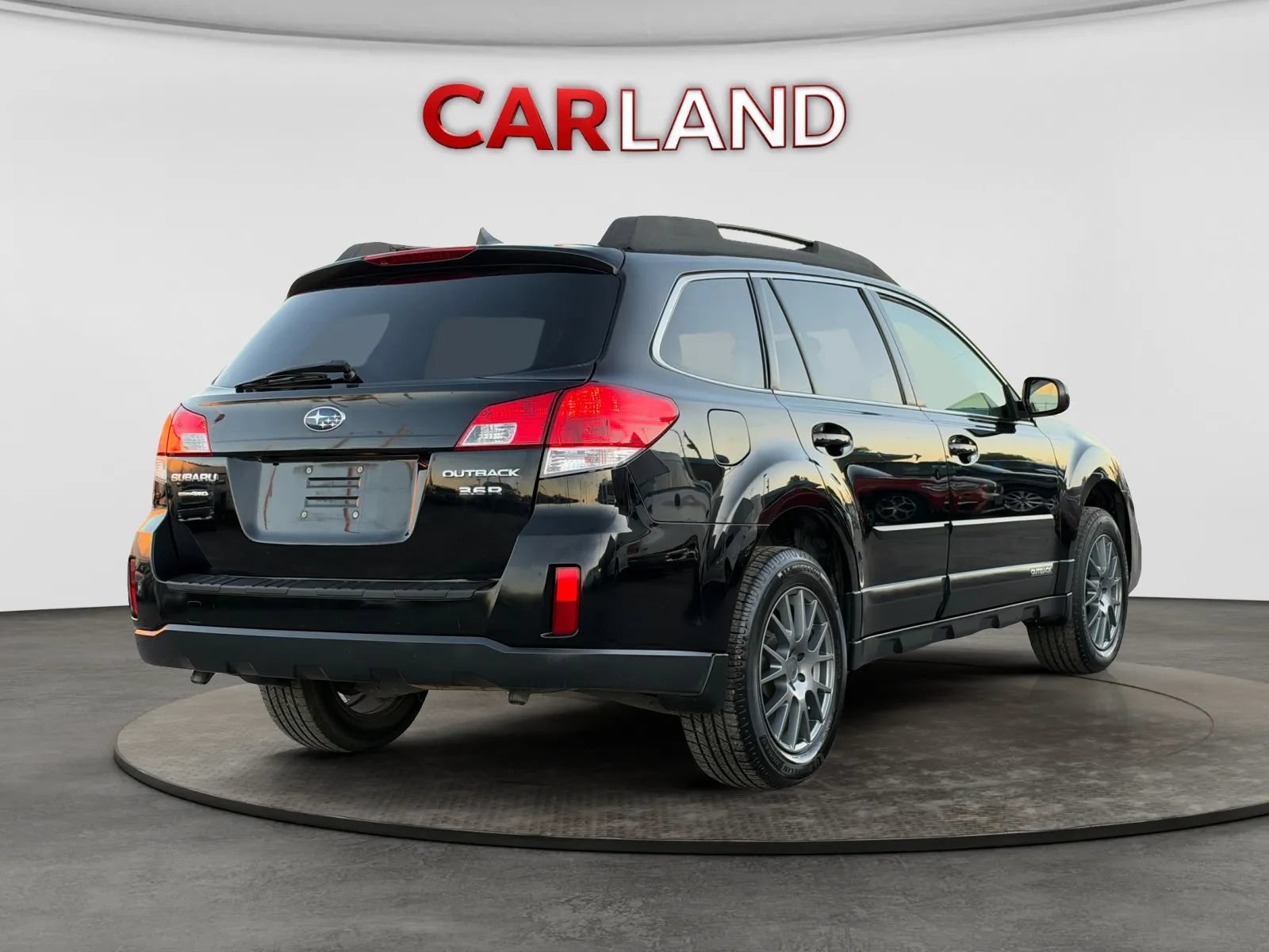 Used 2013 Subaru Outback 3.6R Limited w/ Moonroof Pkg AWD/4WD image 6