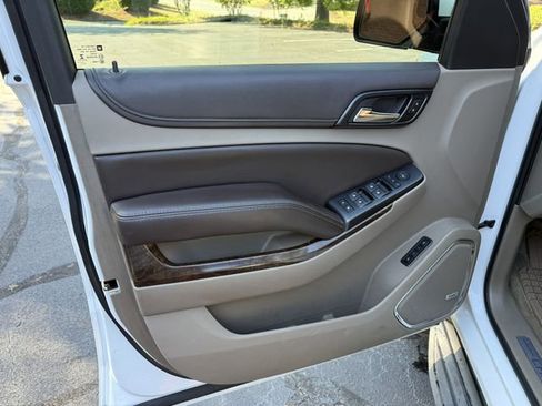 Used 2015 Chevrolet Tahoe LT image 13