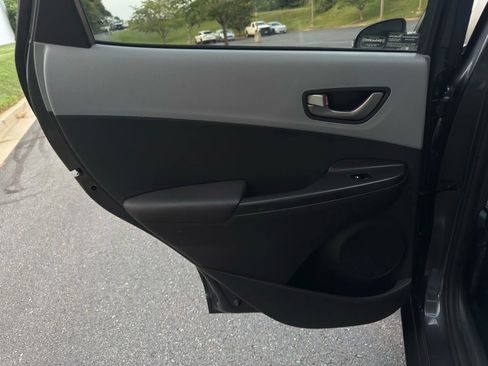 Used 2018 Hyundai Kona Ultimate image 23