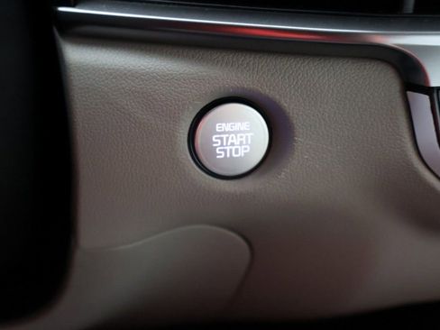 Used 2025 Kia Sorento S w/ Panoramic Sunroof Package FWD image 41