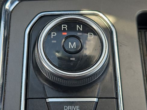 Used 2021 Ford Expedition XLT RWD image 24