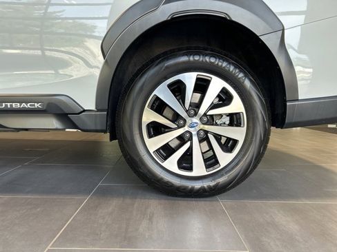 Used 2025 Subaru Outback 2.5i image 40