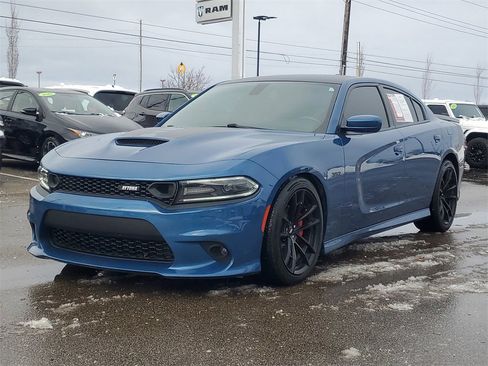 Used 2020 Dodge Charger Scat Pack w/ Daytona Edition Group image 2
