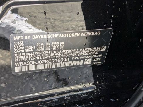 Used 2024 BMW 760i xDrive w/ Executive Package image 24