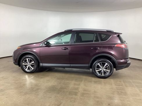 Used 2017 Toyota RAV4 XLE w/ Plus Extra Value Package FWD image 8