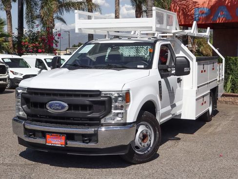 Used 2022 Ford F350 XL w/ Power Equipment Group RWD image 4
