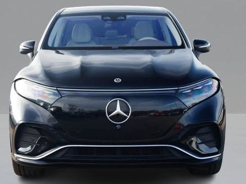 Certified 2023 Mercedes-Benz EQS 580 4MATIC SUV image 2