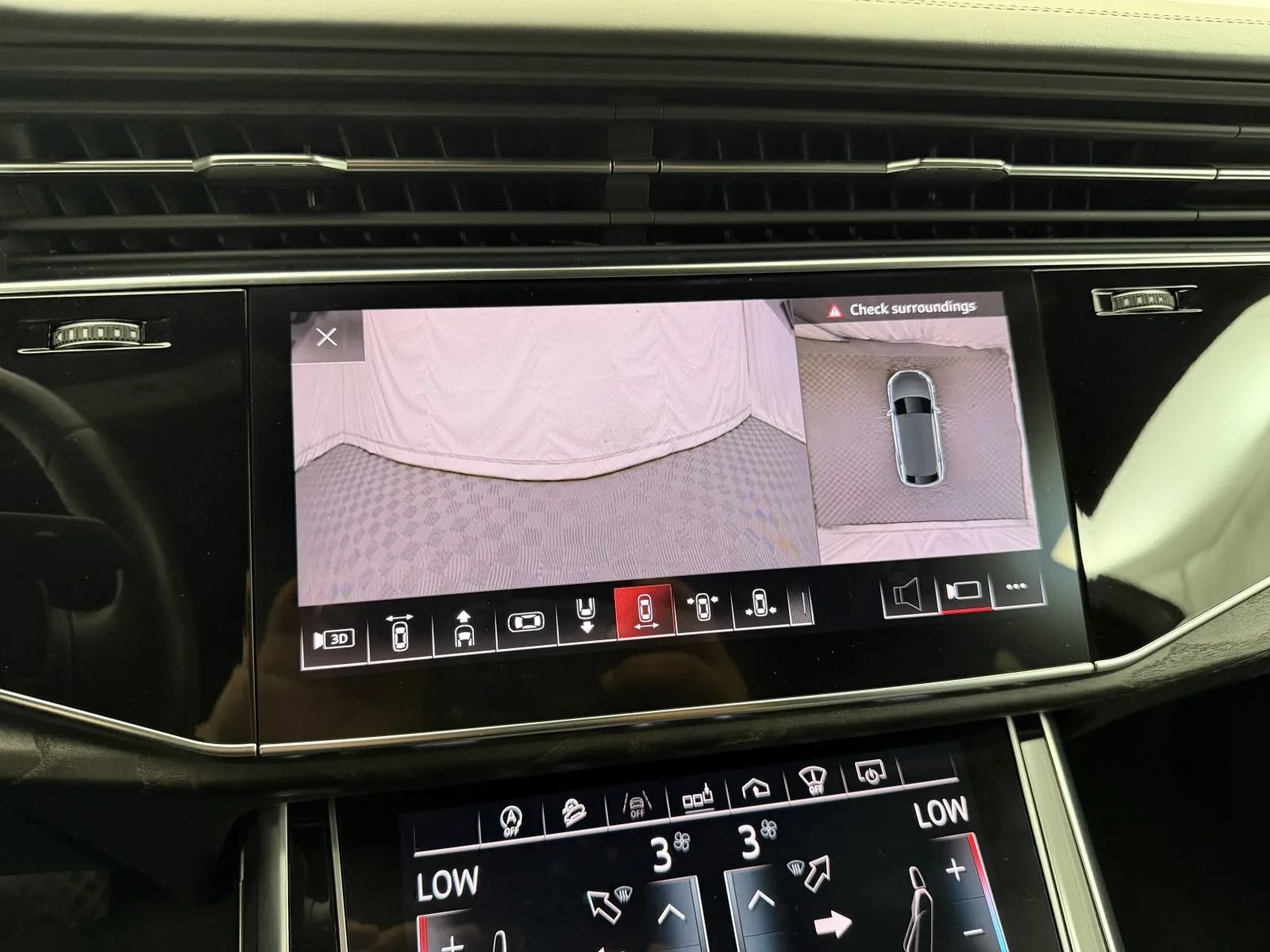 Used 2019 Audi Q8 Prestige AWD/4WD image 20