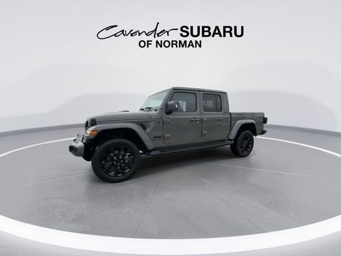 Used 2022 Jeep Gladiator Overland image 5