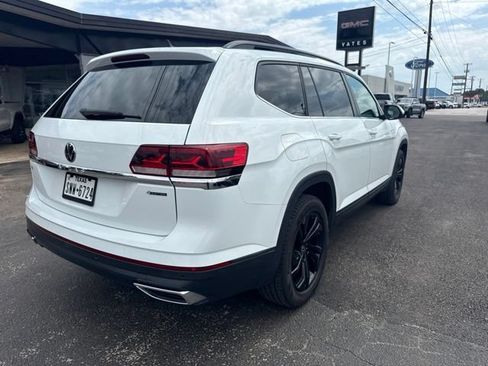 Used 2023 Volkswagen Atlas SE w/ Black Wheel Package AWD/4WD image 16