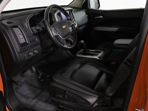 Used 2021 Chevrolet Colorado LT w/ LT Convenience Package image 16