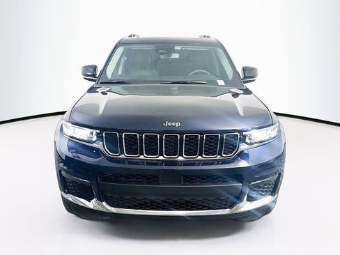 Used 2023 Jeep Grand Cherokee L Limited image 2