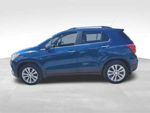 Used 2019 Chevrolet Trax Premier w/ LPO, Protection Package AWD/4WD image 7