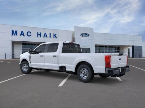 New 2025 Ford F250 XL w/ XL Chrome Package image 4