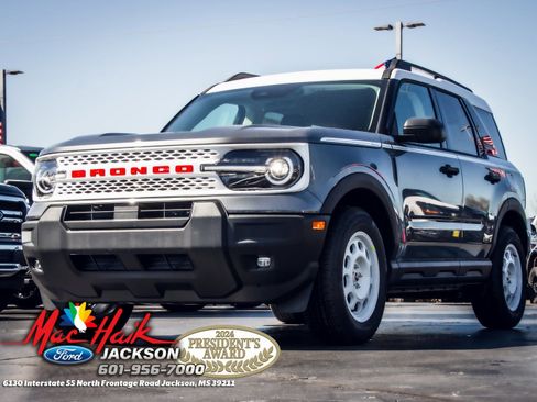 Certified 2025 Ford Bronco Sport Heritage w/ Convenience Package AWD/4WD image 2
