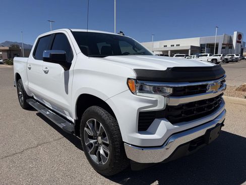 Used 2025 Chevrolet Silverado 1500 LT image 10