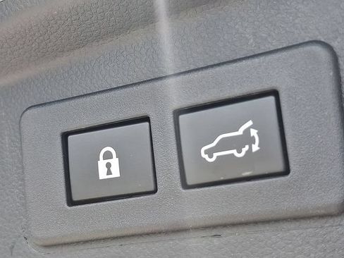 Certified 2025 Subaru Outback Premium AWD/4WD image 31