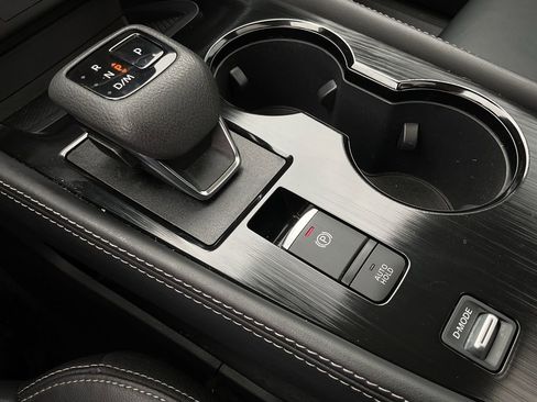 Used 2023 Nissan Rogue SL image 35