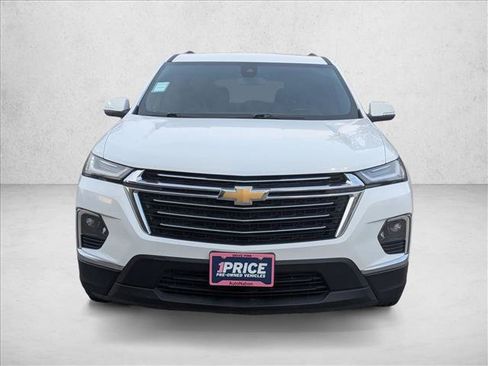 Used 2022 Chevrolet Traverse LT AWD/4WD image 2