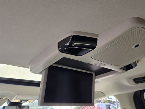 Certified 2025 Honda Odyssey Touring image 13