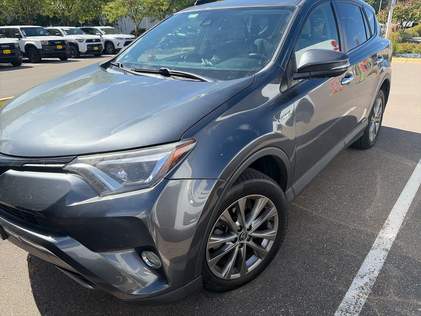 Used 2018 Toyota RAV4 Limited w/ Advanced Technology Package AWD/4WD image 2