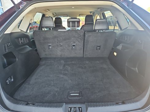 Used 2024 Ford Edge SEL image 18