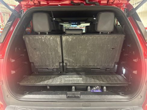 Used 2023 Toyota Sequoia Platinum AWD/4WD image 7