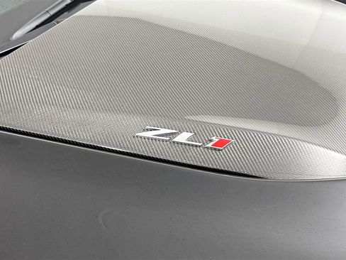 Used 2018 Chevrolet Camaro ZL1 RWD image 13