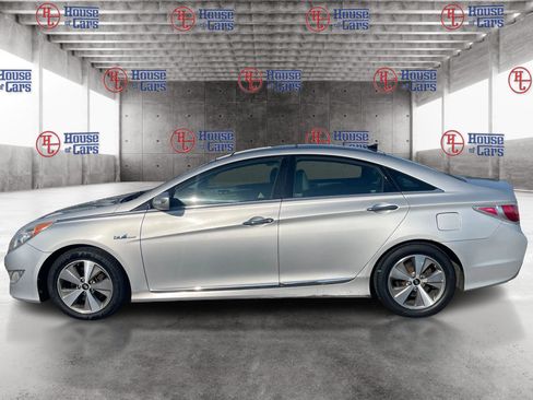 Used 2012 Hyundai Sonata Hybrid w/ Ultimate Pkg FWD image 8