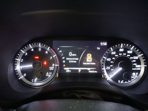 Used 2023 Toyota Highlander LE image 7