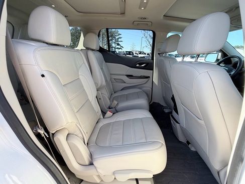 Used 2021 GMC Acadia Denali w/ Denali Technology Package image 24