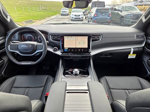 New 2026 Jeep Grand Wagoneer Limited AWD/4WD image 16