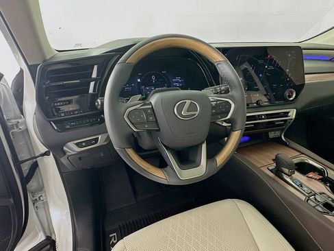 Used 2026 Lexus RX 350h AWD/4WD image 16