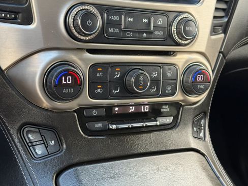 Used 2020 GMC Yukon XL Denali RWD image 48