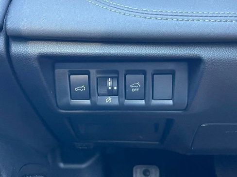 Certified 2025 Subaru Outback Limited image 14