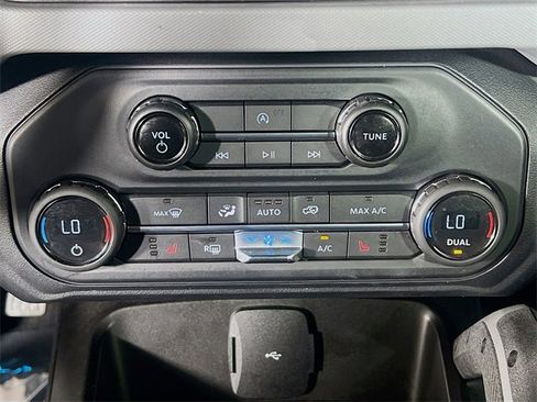 Used 2023 Ford Bronco Big Bend w/ Sasquatch Package image 22