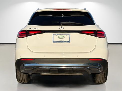 Used 2024 Mercedes-Benz GLC 300 w/ Winter Package image 4