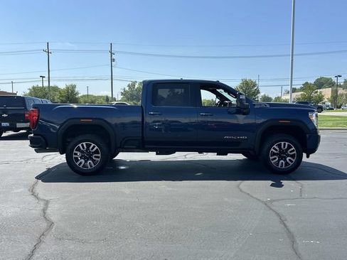 Used 2021 GMC Sierra 2500 AT4 w/ AT4 Preferred Package AWD/4WD image 8