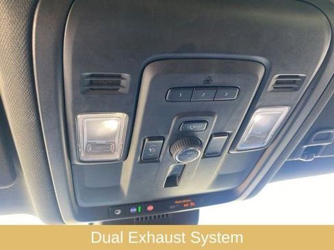 Used 2023 Chevrolet Suburban Premier image 28