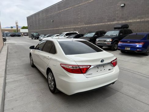 Used 2017 Toyota Camry XLE FWD image 6
