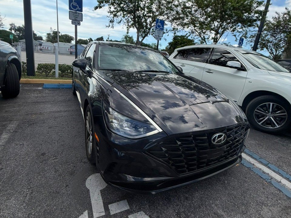 Used 2023 Hyundai Sonata SEL FWD image 3